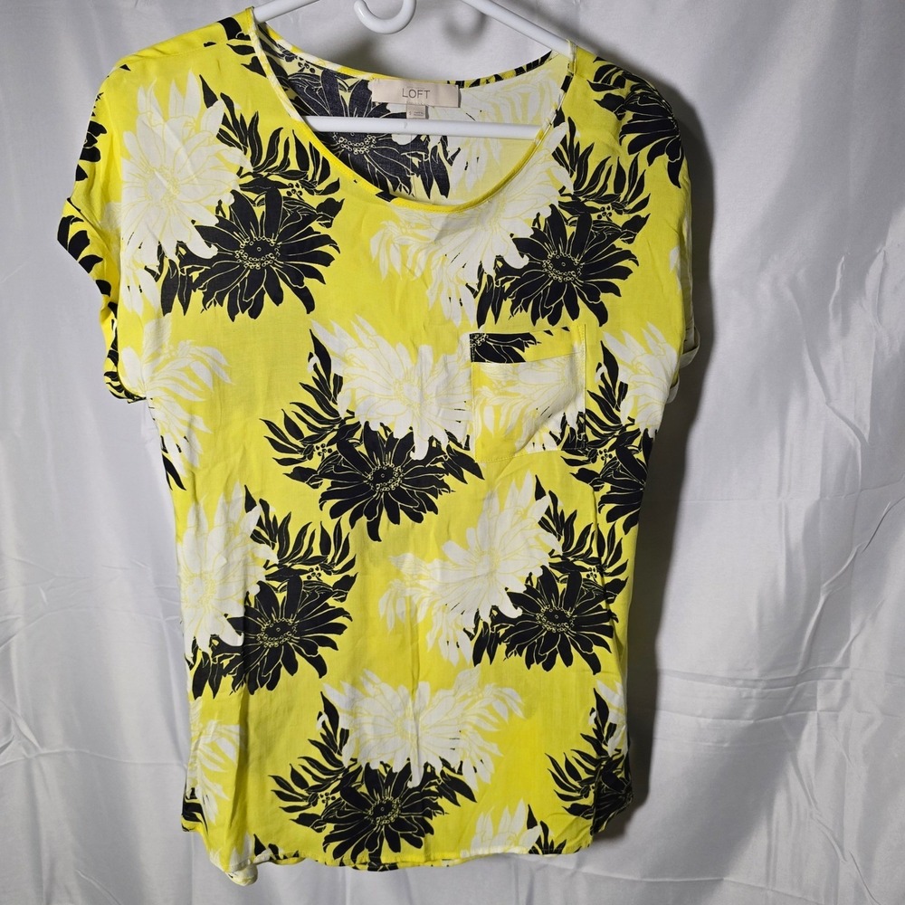 LOFT Womens Yellow Floral Short Sleeve Blouse Top Size S Small cottage summer